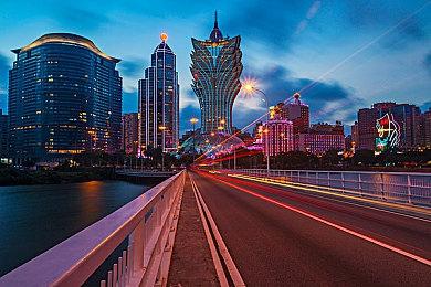 反派回归《使命召唤：现代战争3》马卡洛夫预告片